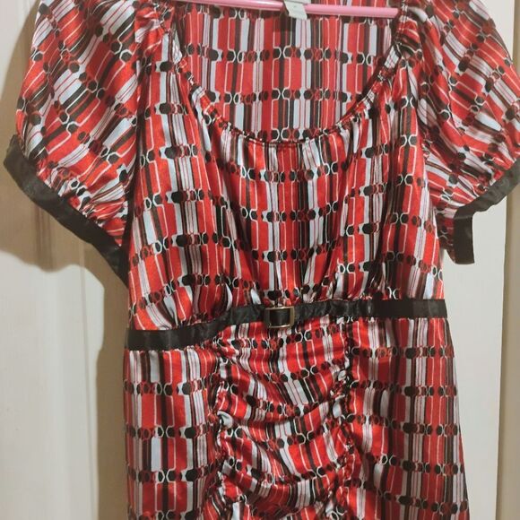 Venezia Red and Black Patterned Blouse - Picture 5 of 12